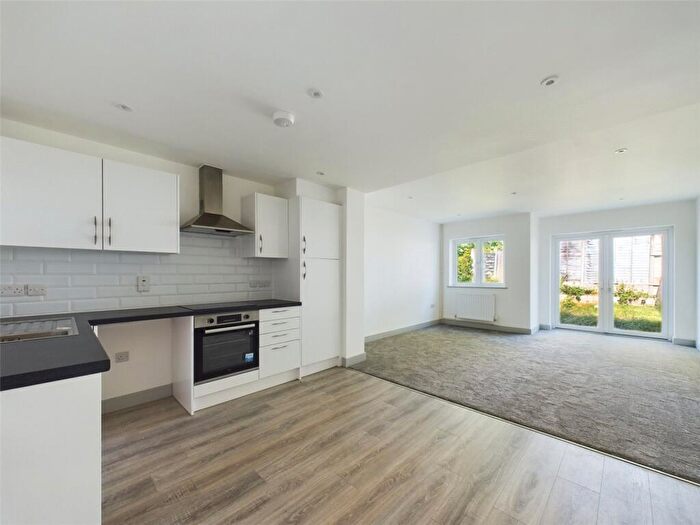 1 Bedroom House To Rent In Harold Court Road, Romford, RM3