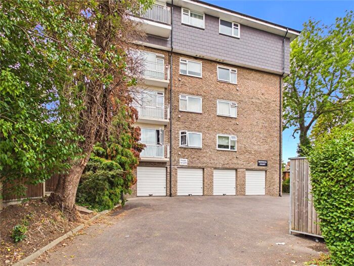 1 Bedroom Apartment For Sale In Warwick Court, Park Hill Road, BR2