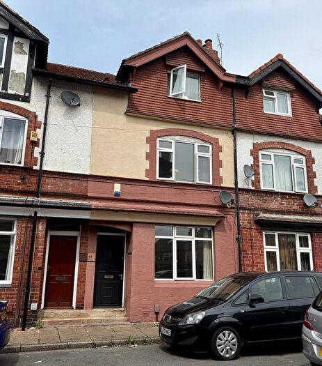 4 Bedroom Terraced House For Sale In Hawthorn View, Chapel Allerton, Leeds, LS7