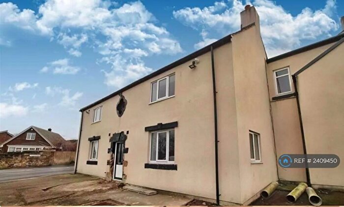 2 Bedroom Flat To Rent In The Three Horshoes, Barnsley, S72