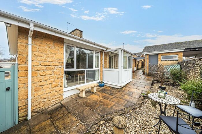 3 Bedroom Detached Bungalow For Sale In Kings Sutton, Banbury, OX17