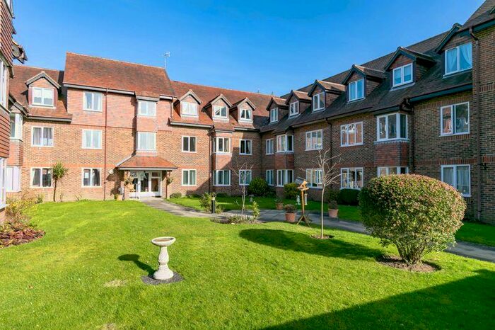 2 Bedroom Retirement Property For Sale In Portland Road, East Grinstead, RH19