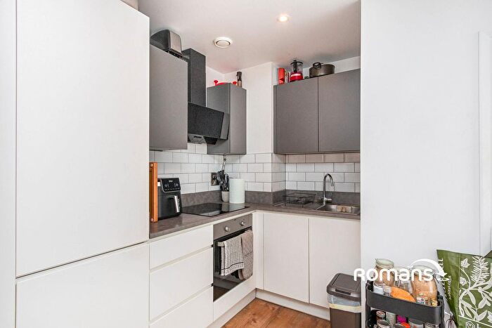 1 Bedroom Flat To Rent In Grandview, Farnborough Road, Farnborough, GU14