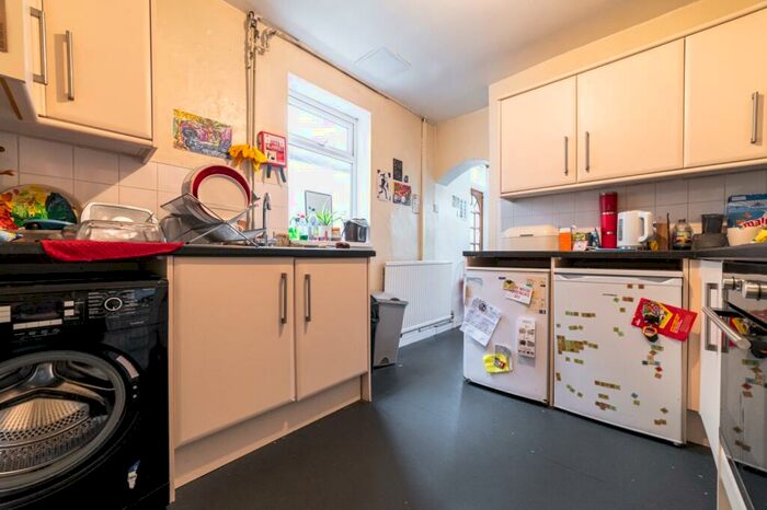 3 Bedroom Terraced House To Rent In Allensbank Road, Heath, CF14