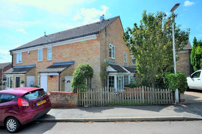 1 Bedroom Property To Rent In The Shrubbery, Hemel Hempstead, HP1