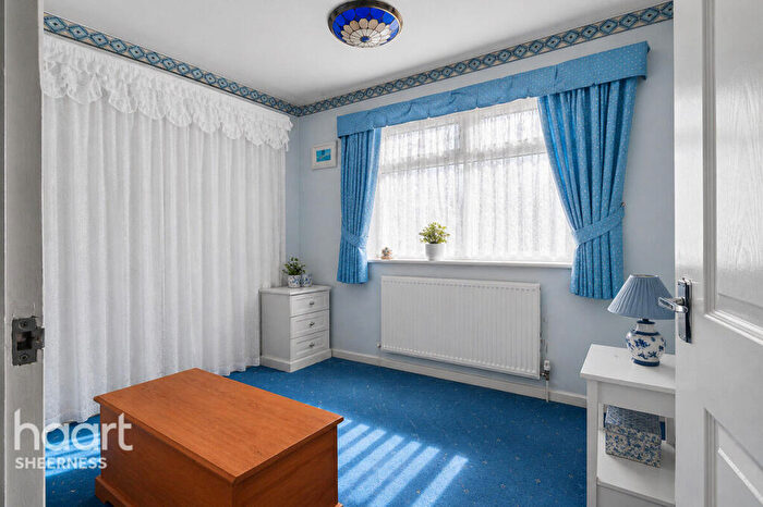 2 Bedroom Bungalow For Sale In Seaview Avenue, Sheerness, ME12