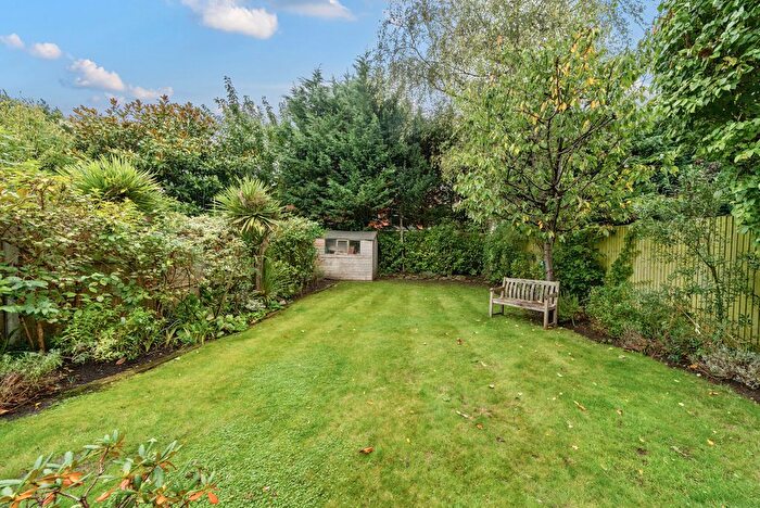 6 Bedroom Detached House For Sale In Kings Drive, Thames Ditton, KT7