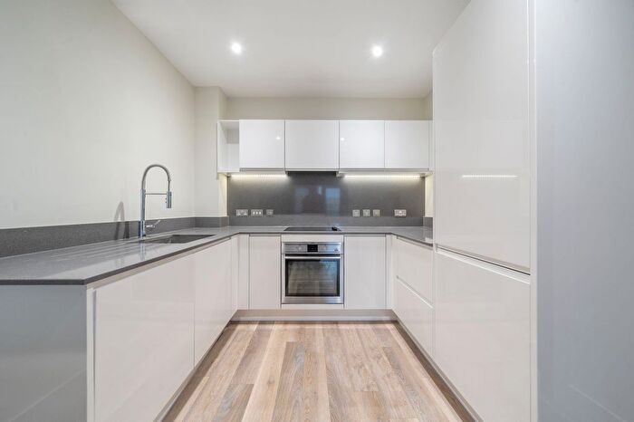 1 Bedroom Flat To Rent In Corio House, The Grange, SE1
