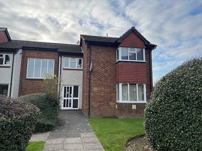 1 Bedroom Flat To Rent In Rabournmead Drive, Northolt, Northolt, UB5