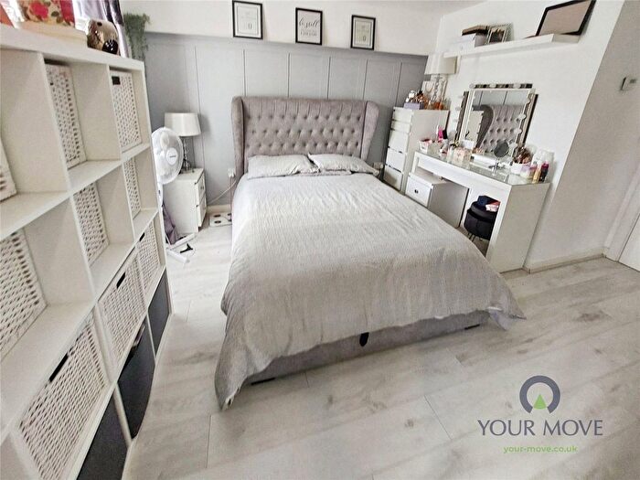 3 Bedroom End Of Terrace House For Sale In King Edmund Street, Dudley, West Midlands, DY1