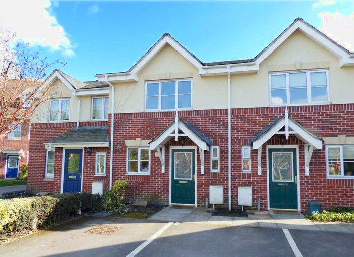 2 Bedroom House To Rent In Pipley Furlong, Littlemore, OX4