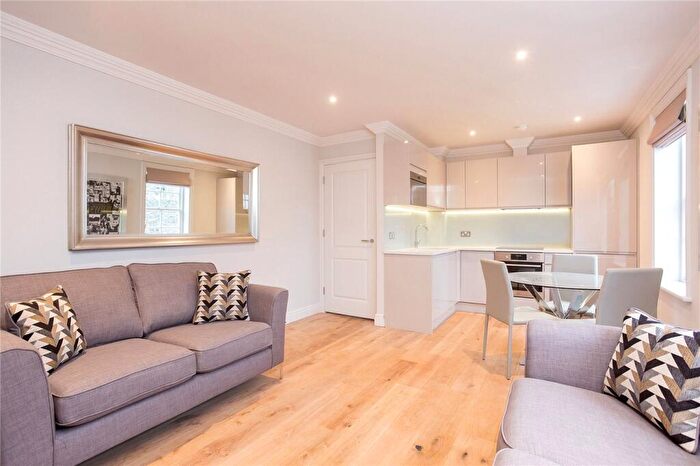 2 Bedroom Apartment To Rent In Pleasant Place, London, N1
