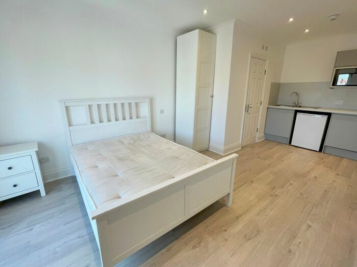 Studio To Rent In Lower Clapton Road, Hackney, E5