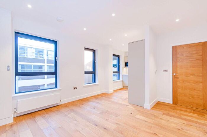 1 Bedroom Flat To Rent In College Road, Harrow, HA1