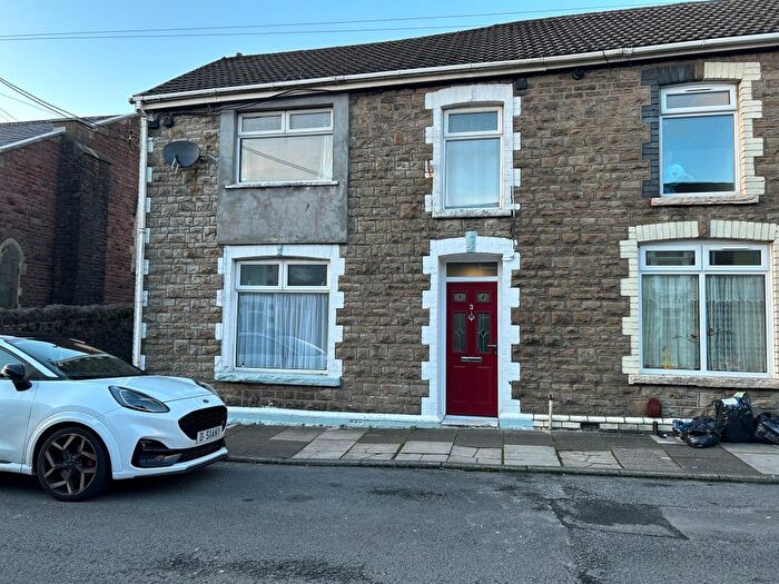 3 Bedroom End Terrace House For Sale In Treharne Road, Maesteg, CF34