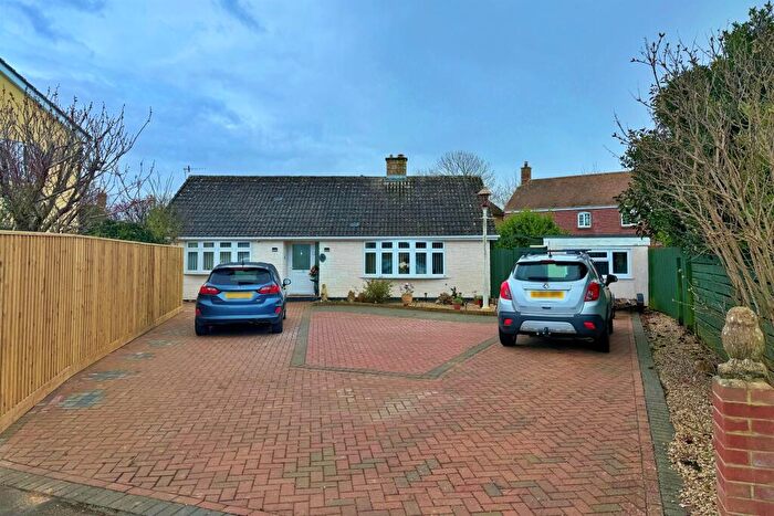 2 Bedroom Detached Bungalow For Sale In West Bay, DT6