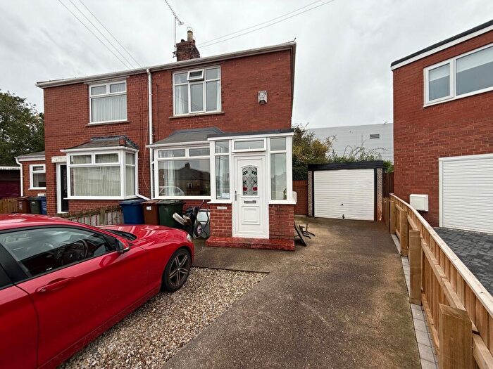 2 Bedroom House To Rent In Holmwood, Fawdon, NE3