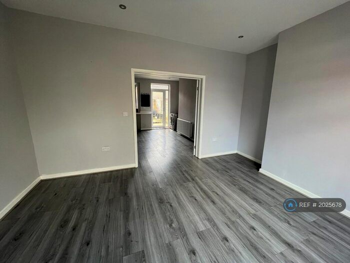 3 Bedroom Terraced House To Rent In Church Street, Little Lever, Bolton, BL3