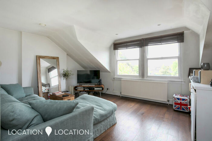 1 Bedroom Flat To Rent In Dunsmure Road, N16