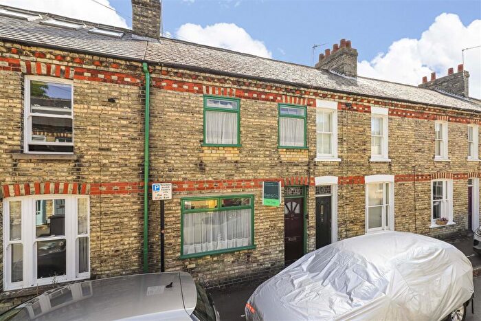 3 Bedroom Terraced House For Sale In Stockwell Street, Cambridge, CB1