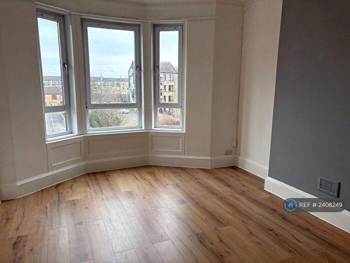 2 Bedroom Flat To Rent In Queen Street, Paisley, PA1