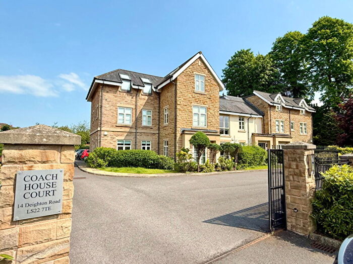 2 Bedroom Apartment For Sale In Wetherby ~ Coach House Court, Deighton Road, LS22