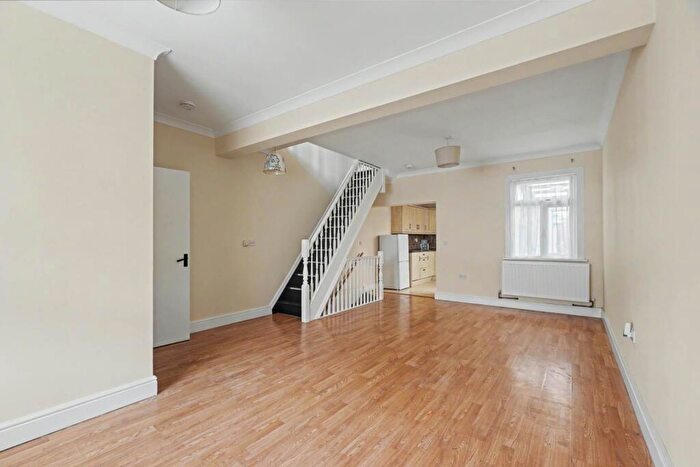 3 Bedroom Terraced House For Sale In Ingram Road, Gillingham, ME7
