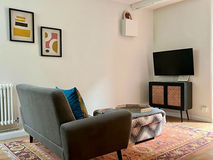 1 Bedroom Flat To Rent In Frome, BA11