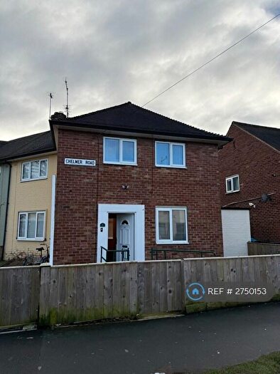 3 Bedroom Semi Detached House To Rent In Chelmer Road, Hull, HU8