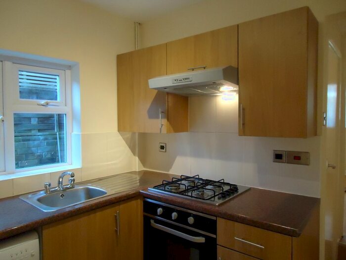 3 Bedroom Terraced House To Rent In Howbury Street, Bedford, MK40