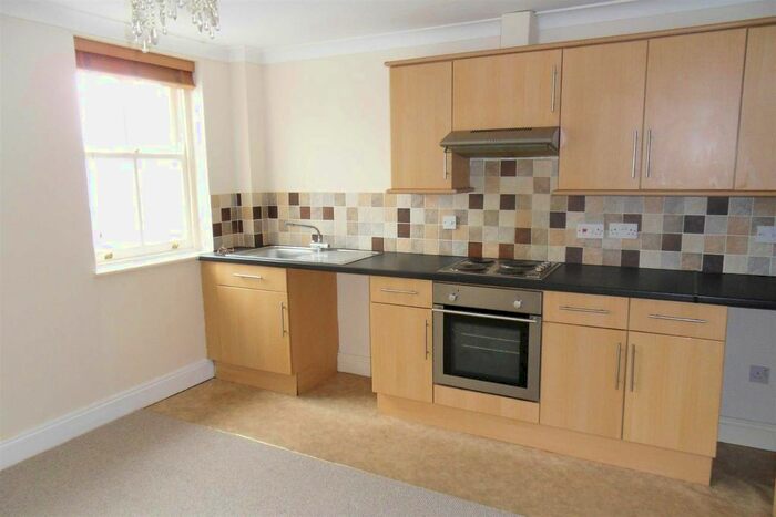 2 Bedroom Flat To Rent In Albert Street, Ramsgate, CT11