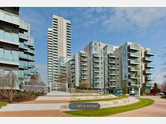 2 Bedroom Flat To Rent In Woodberry Grove, London, N4