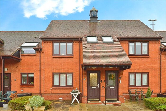2 Bedroom Flat For Sale In Fegans Court, Stony Stratford, Milton Keynes, Buckinghamshire, MK11
