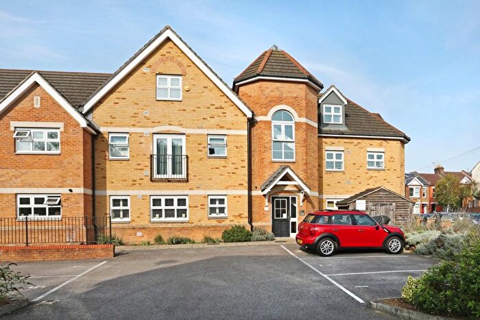 2 Bedroom Flat To Rent In Murray Court, St Margaret's Road, Hanwell, W7