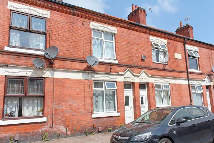 2 Bedroom Terraced House For Sale In Battenberg Road, Leicester, LE3