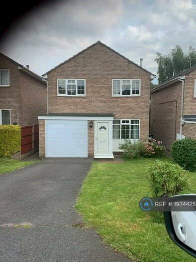 3 Bedroom Detached House To Rent In Oakham Grove, Leicestershire, LE65