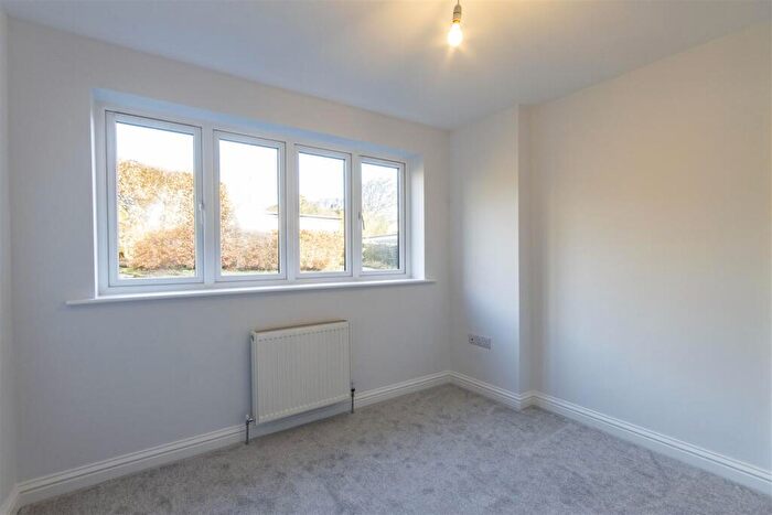 3 Bedroom Detached Bungalow For Sale In Main Road, Wadshelf, Chesterfield, S42