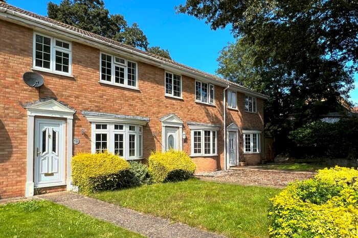 3 Bedroom Terraced House To Rent In Old Hall Drive, Cliffsend, CT12