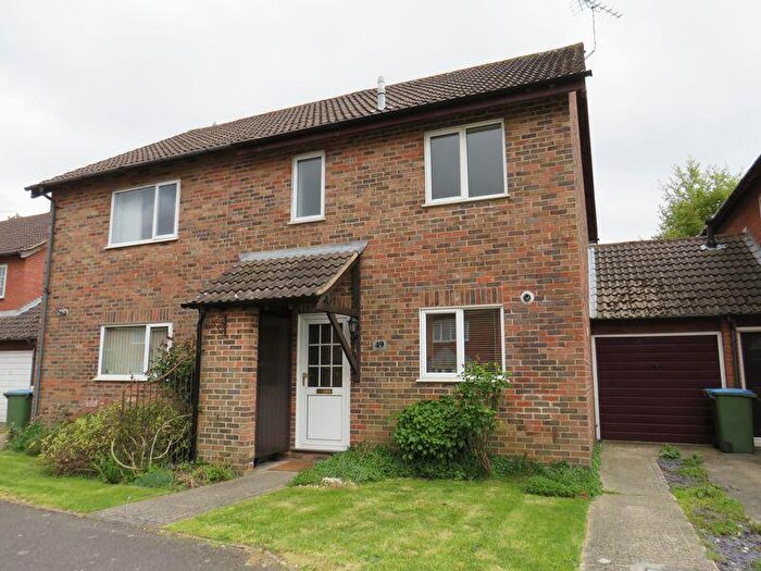 3 Bedroom Semi-Detached House To Rent In Elmcroft Place, Westergate, Chichester, PO20
