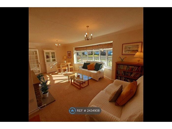 3 Bedroom Bungalow To Rent In Wilderness Road, Hurstpierpoint, Hassocks, BN6