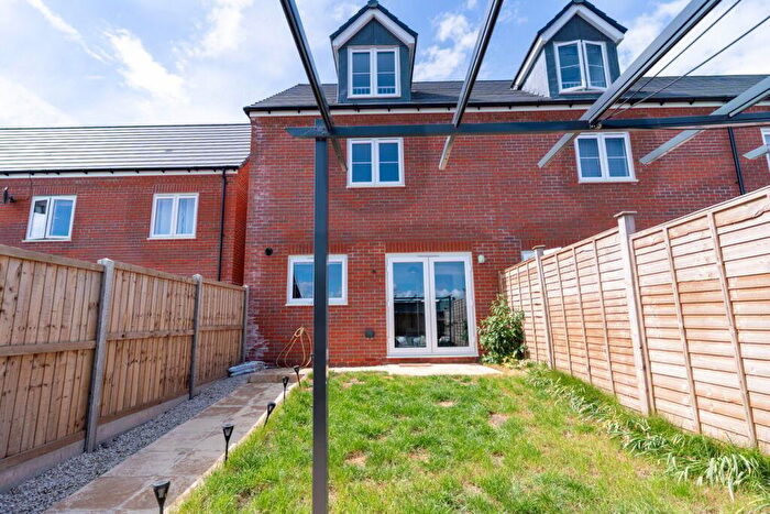 3 Bedroom End Of Terrace House For Sale In Meadow Brown Road, Coombe Hill, Cheltenham, GL19