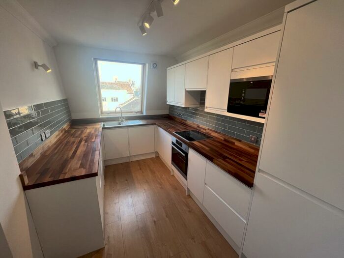 2 Bedroom Apartment To Rent In Priestgate, Peterborough, PE1