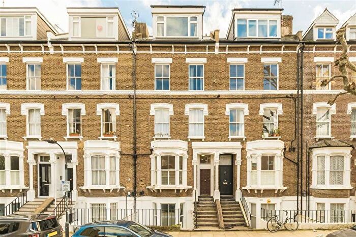 2 Bedroom Flat To Rent In Gratton Road, West Kensington, W14