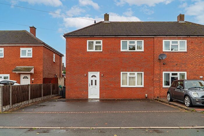 3 Bedroom Semi Detached House For Sale In Beauchamp Road, Hockley, B77