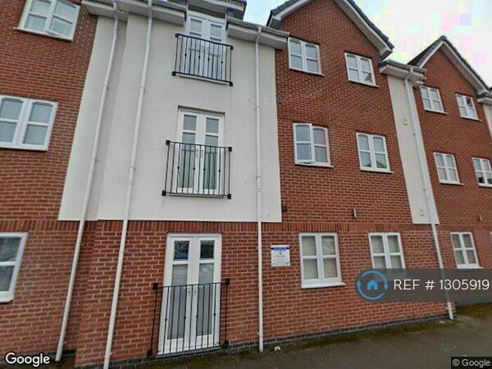 2 Bedroom Flat To Rent In Erddig Road, Wrexham, LL13
