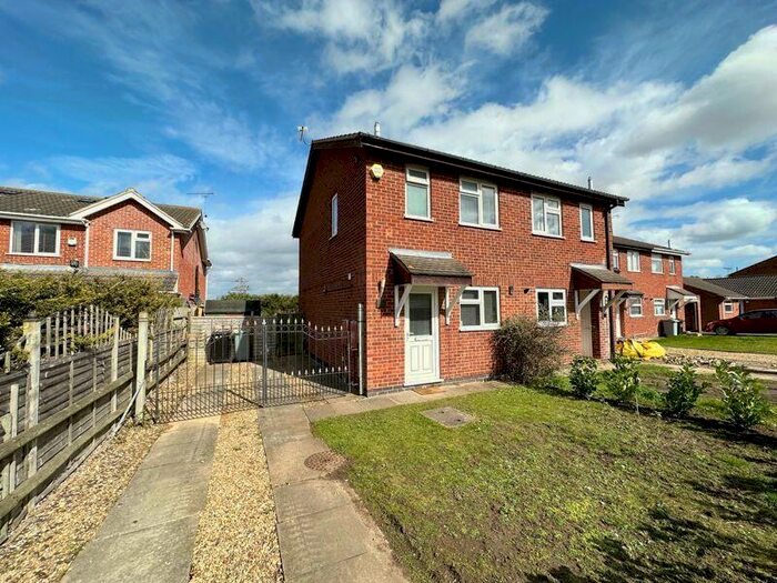 2 Bedroom Semi-Detached House To Rent In Sandringham Drive, Grantham, NG31