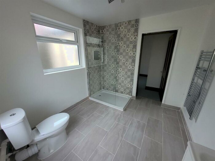 1 Bedroom Flat To Rent In Hall Croft, Shepshed, LE12