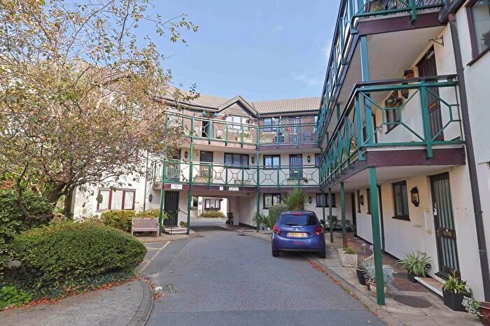 1 Bedroom Flat For Sale In Bolton Street, Brixham, TQ5