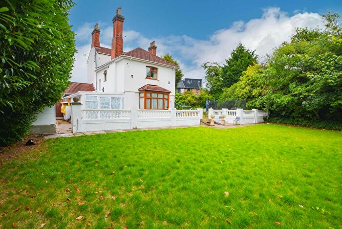 6 Bedroom Semi-Detached House For Sale In Stoughton Drive North, Evington Bordering Stoneygate, Leicester, LE5