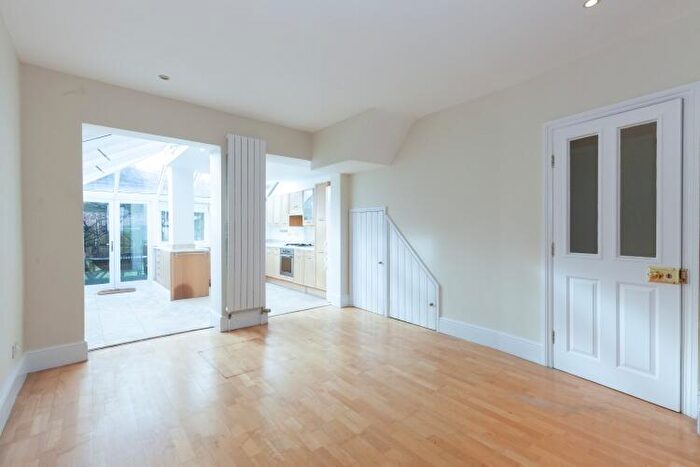 4 Bedroom Terraced House To Rent In South Street, Central Oxford, OX2